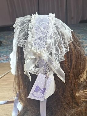 Angelic Pretty White Lace Ribbon Headpiece